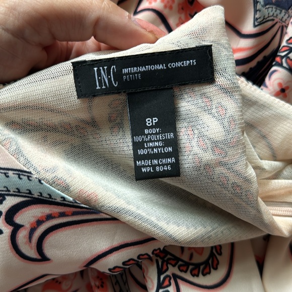 ☀️ ❤️5/$13 Paisley dress - Picture 5 of 5